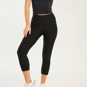 Cropped black Booty by Brabants Leggings - hardly worn!!